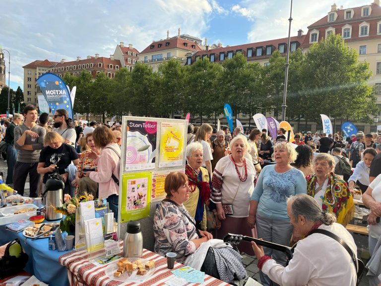 Am 31. August fand „Dresden is(s)t bunt“ statt– ein besonderer Tag voller Begegnungen, Austausch und Solidarität. ✨